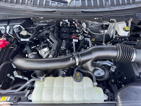 Used 2025 Ford Expedition Platinum w/ Platinum Ultimate Package AWD/4WD image 41