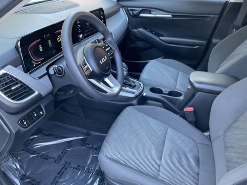 Used 2024 Kia Seltos LX AWD/4WD image 21