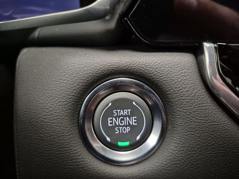 New 2026 GMC Canyon Elevation w/ Convenience Package image 17