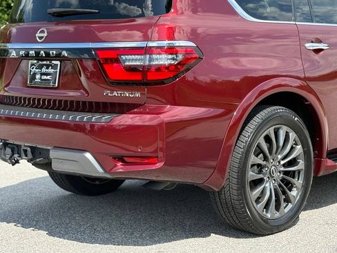 Used 2024 Nissan Armada Platinum w/ Captain's Chairs Package AWD/4WD image 17