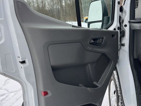Used 2023 Ford Transit 350 XLT image 12