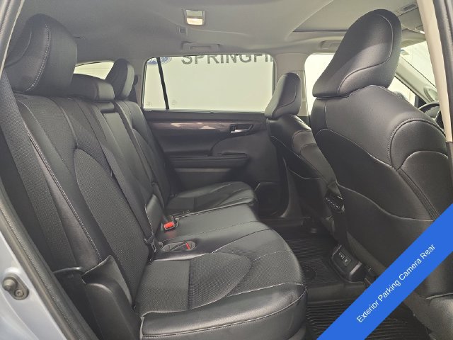 Used 2022 Toyota Highlander Limited w/ Protection Package #3 (TMS) AWD/4WD image 13