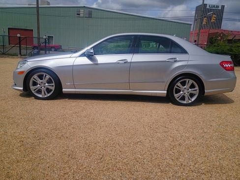 Used 2013 Mercedes-Benz E 350 Sedan image 8