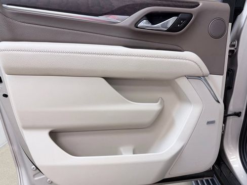 Used 2023 GMC Yukon XL Denali w/ LPO, Floor Liner Package AWD/4WD image 17