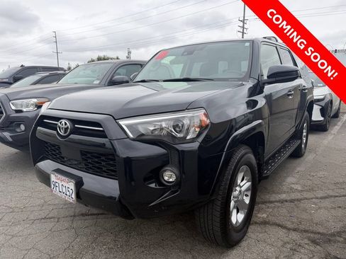 Used 2021 Toyota 4Runner SR5 AWD/4WD image 2