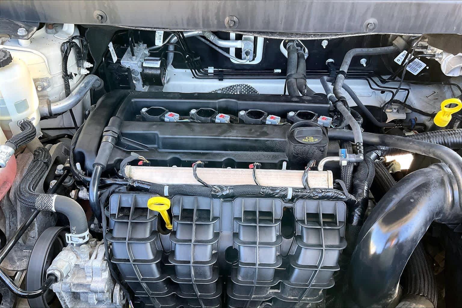 Used 2018 Dodge Journey SE w/ Blacktop Package FWD image 32