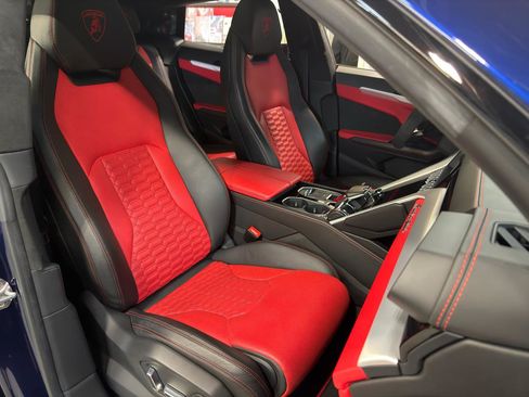 Used 2019 Lamborghini Urus image 19