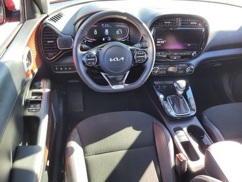 Used 2024 Kia Soul GT-Line w/ GT-Line Technology Package image 6