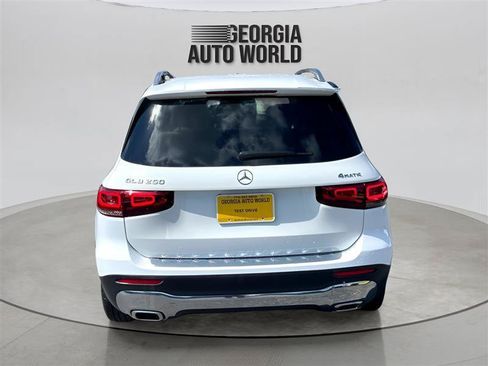 Used 2021 Mercedes-Benz GLB 250 4MATIC image 4