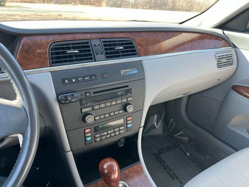 Used 2005 Buick LaCrosse CXL image 27