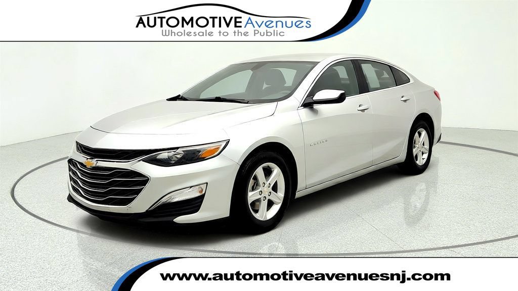 Used 2022 Chevrolet Malibu LS w/ Driver Confidence Package FWD image 1