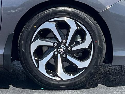 Used 2017 Honda Accord EX-L image 31