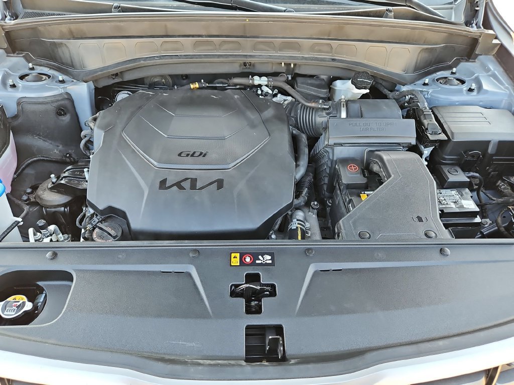 Used 2025 Kia Telluride S FWD image 33