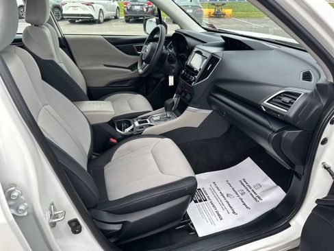 Used 2022 Subaru Forester AWD/4WD image 8