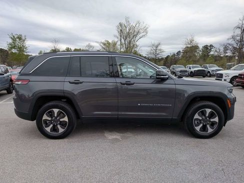 Used 2023 Jeep Grand Cherokee 4WD 4xe image 3