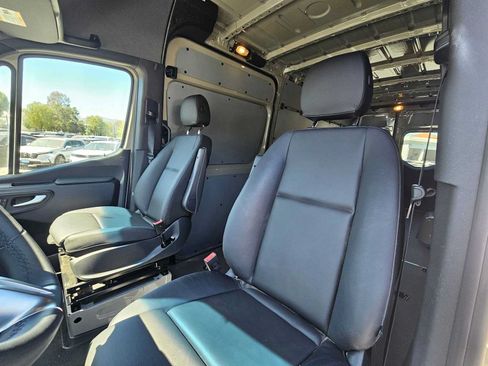 Used 2026 Mercedes-Benz Sprinter 2500 image 21