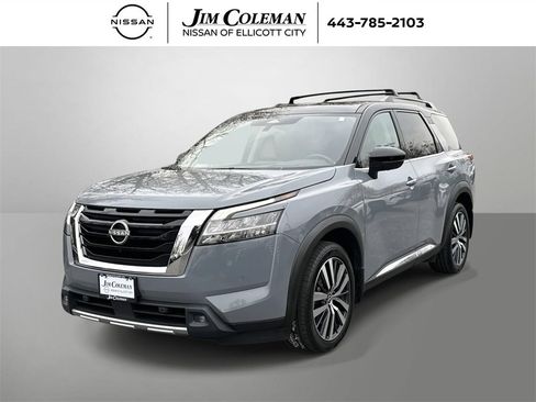 Certified 2022 Nissan Pathfinder Platinum w/ Cargo Package image 1