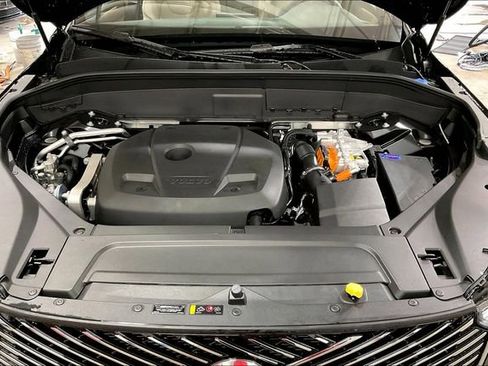 New 2026 Volvo XC90 T8 Plus w/ Protection Package Premier AWD/4WD image 13