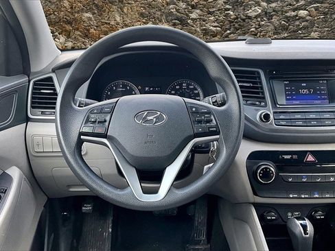 Used 2018 Hyundai Tucson SE w/ Cargo Package image 5