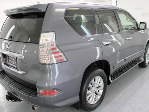 Used 2015 Lexus GX 460 w/ Premium Package AWD/4WD image 9