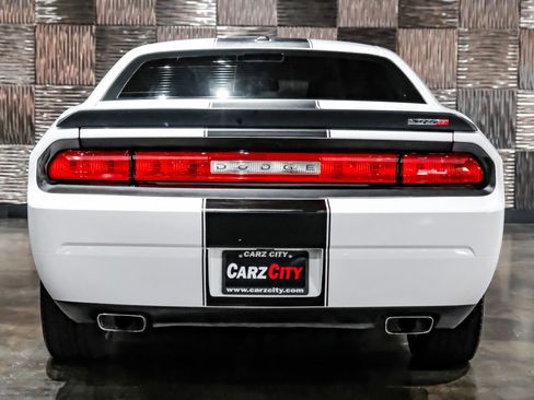 Used 2013 Dodge Challenger SRT8 Core image 9