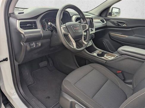 Used 2021 GMC Acadia SLE image 6