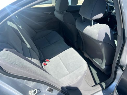 Used 2011 Honda Civic LX image 10