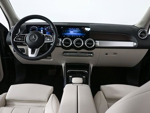 Certified 2023 Mercedes-Benz GLB 250 w/ Premium Package image 17