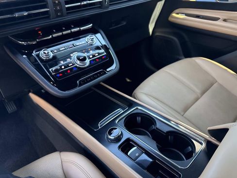 Certified 2022 Lincoln Corsair Reserve w/ Equipment Group 201A image 25