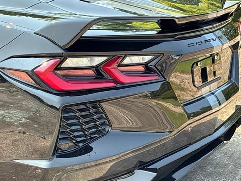 Used 2023 Chevrolet Corvette Stingray Premium Conv w/ Z51 Performance Package RWD image 15