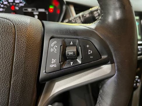Used 2017 Chevrolet Trax LT w/ LT Convenience Package AWD/4WD image 19