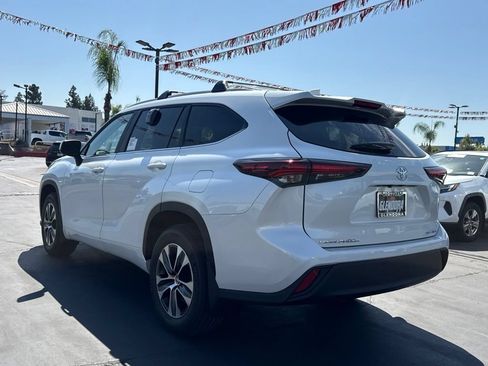 New 2026 Toyota Highlander XLE AWD/4WD image 7