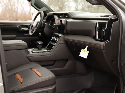 New 2026 GMC Sierra 1500 AT4 w/ AT4 Premium Package image 35