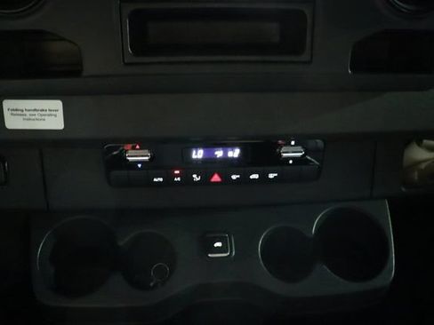 Used 2021 Mercedes-Benz Sprinter 3500 image 29