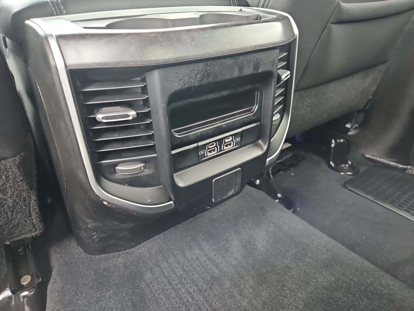 Used 2024 RAM 2500 Big Horn w/ Level 2 Equipment Group AWD/4WD image 14