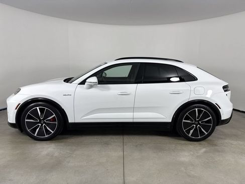 Certified 2025 Porsche Macan Turbo Electric AWD/4WD image 2