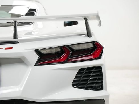 Used 2023 Chevrolet Corvette Stingray Premium Cpe w/ Z51 Performance Package RWD image 12
