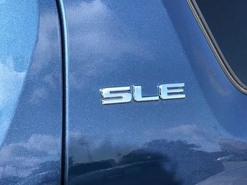 Used 2016 GMC Terrain SLE w/ Convenience Package FWD image 4