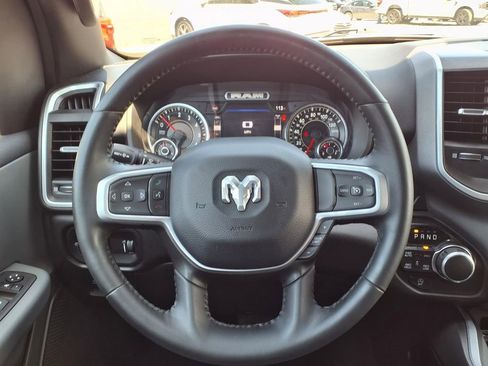 Used 2023 RAM 1500 Big Horn AWD/4WD image 32