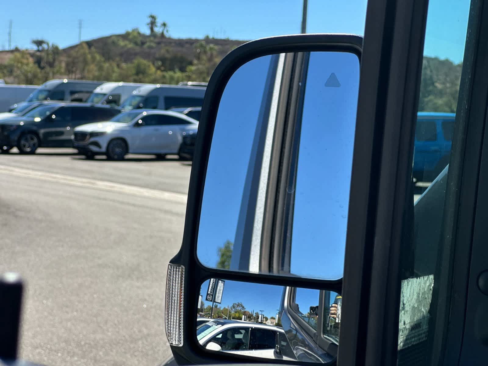 New 2025 Mercedes-Benz Sprinter 2500 image 9