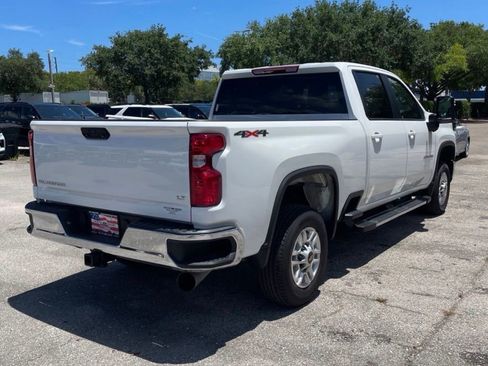 Used 2025 Chevrolet Silverado 2500 LT w/ Convenience Package AWD/4WD image 7