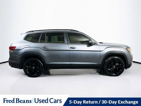 Used 2023 Volkswagen Atlas SE w/ Panoramic Sunroof Package image 8