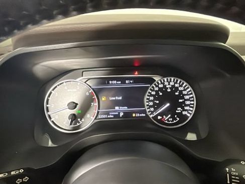 Used 2023 Nissan Rogue FWD image 17