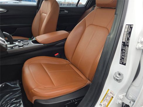 Used 2022 Alfa Romeo Giulia Ti image 26