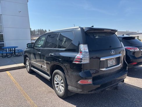Used 2019 Lexus GX 460 Premium image 3