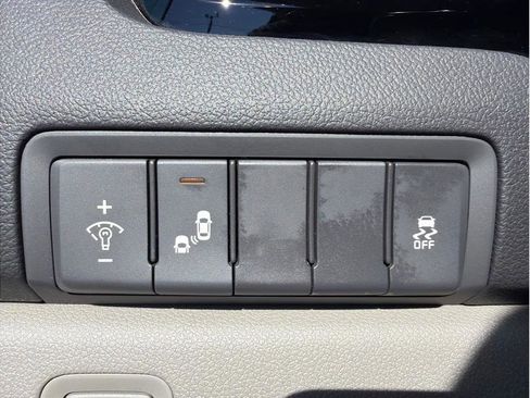 Used 2016 Kia Sedona EX FWD image 20