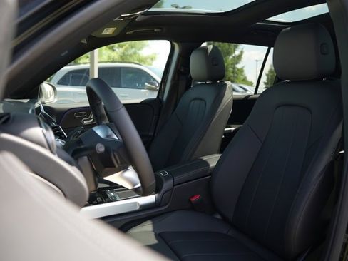 Used 2026 Mercedes-Benz GLB 250 4MATIC image 29