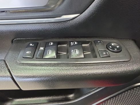 Used 2019 RAM 1500 Big Horn AWD/4WD image 18