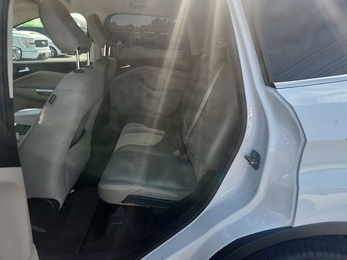 Used 2018 Ford Escape SE w/ SE Sync 3 Package image 24