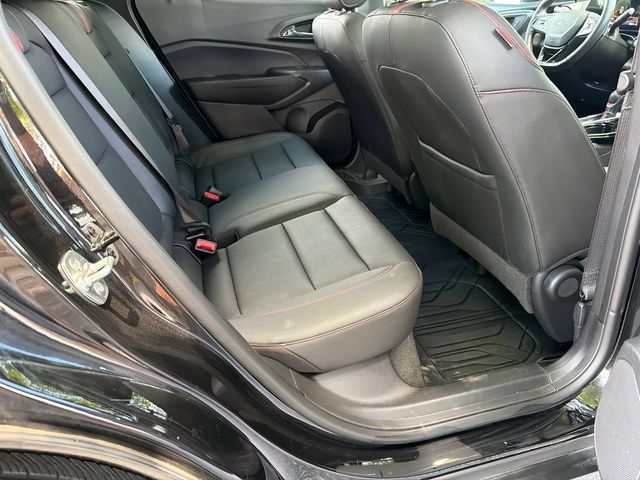 Used 2025 Chevrolet Trax RS w/ Sunroof Package FWD image 15